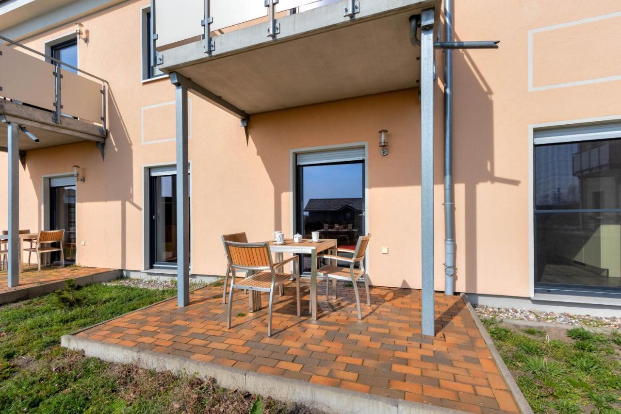 Peenemuende, Seglerhafen St Schoner 7, 13, 14 Dış mekan fotoğraf