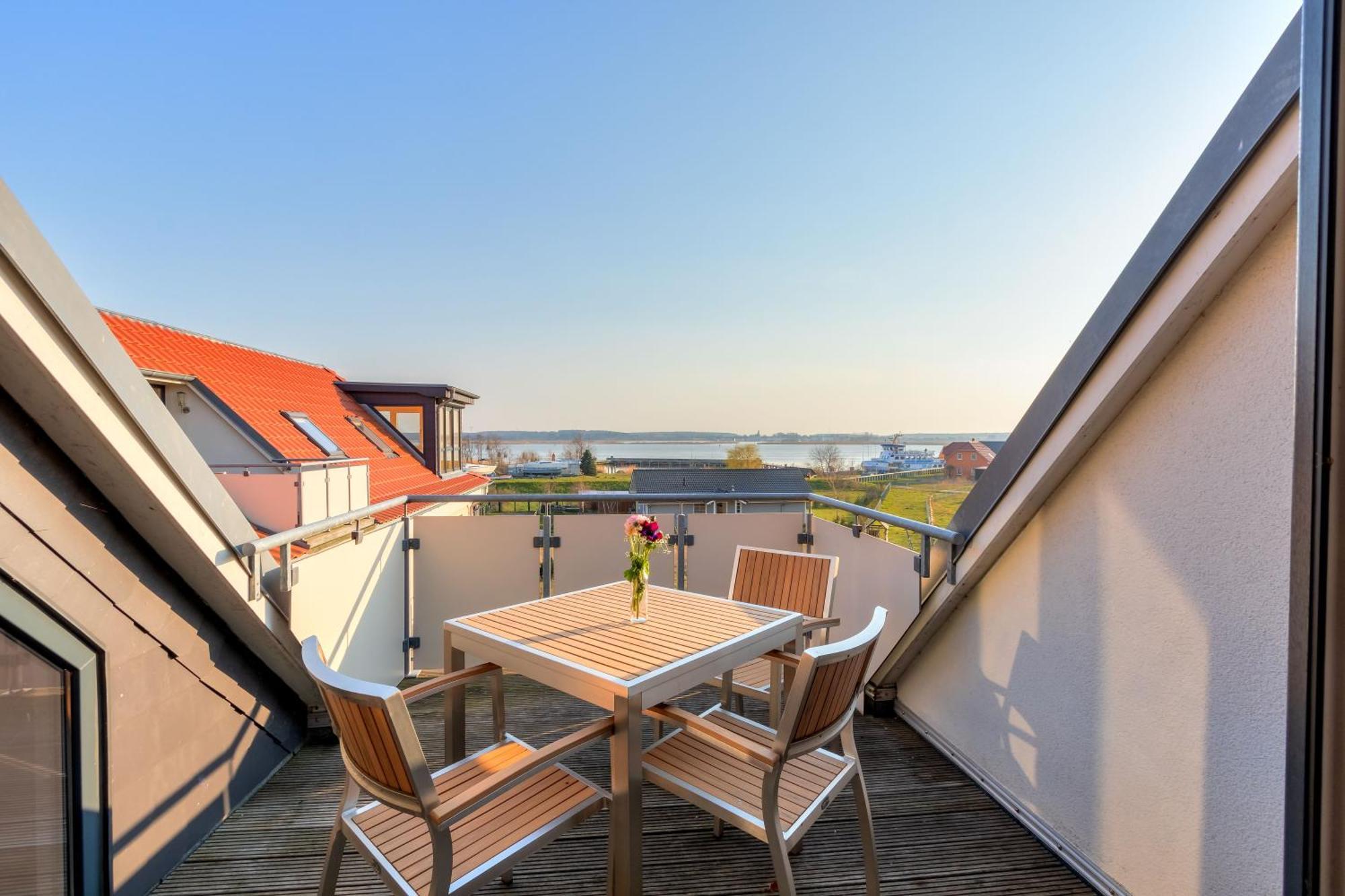 Peenemuende, Seglerhafen St Schoner 7, 13, 14 Dış mekan fotoğraf